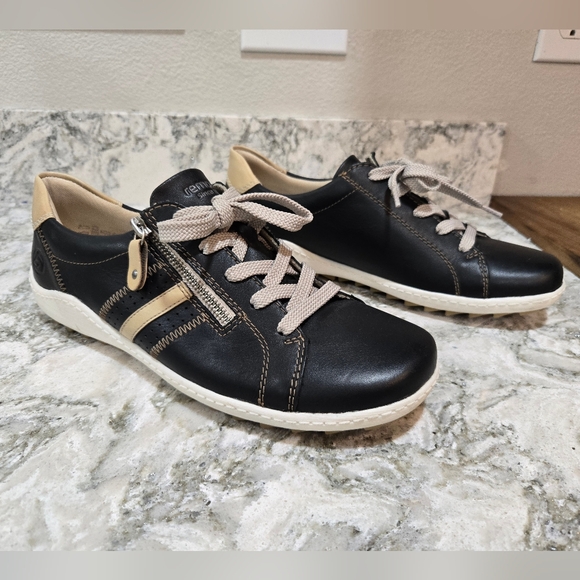 Remonte Dorndorf Liv 32 Sneakers - Picture 1 of 9